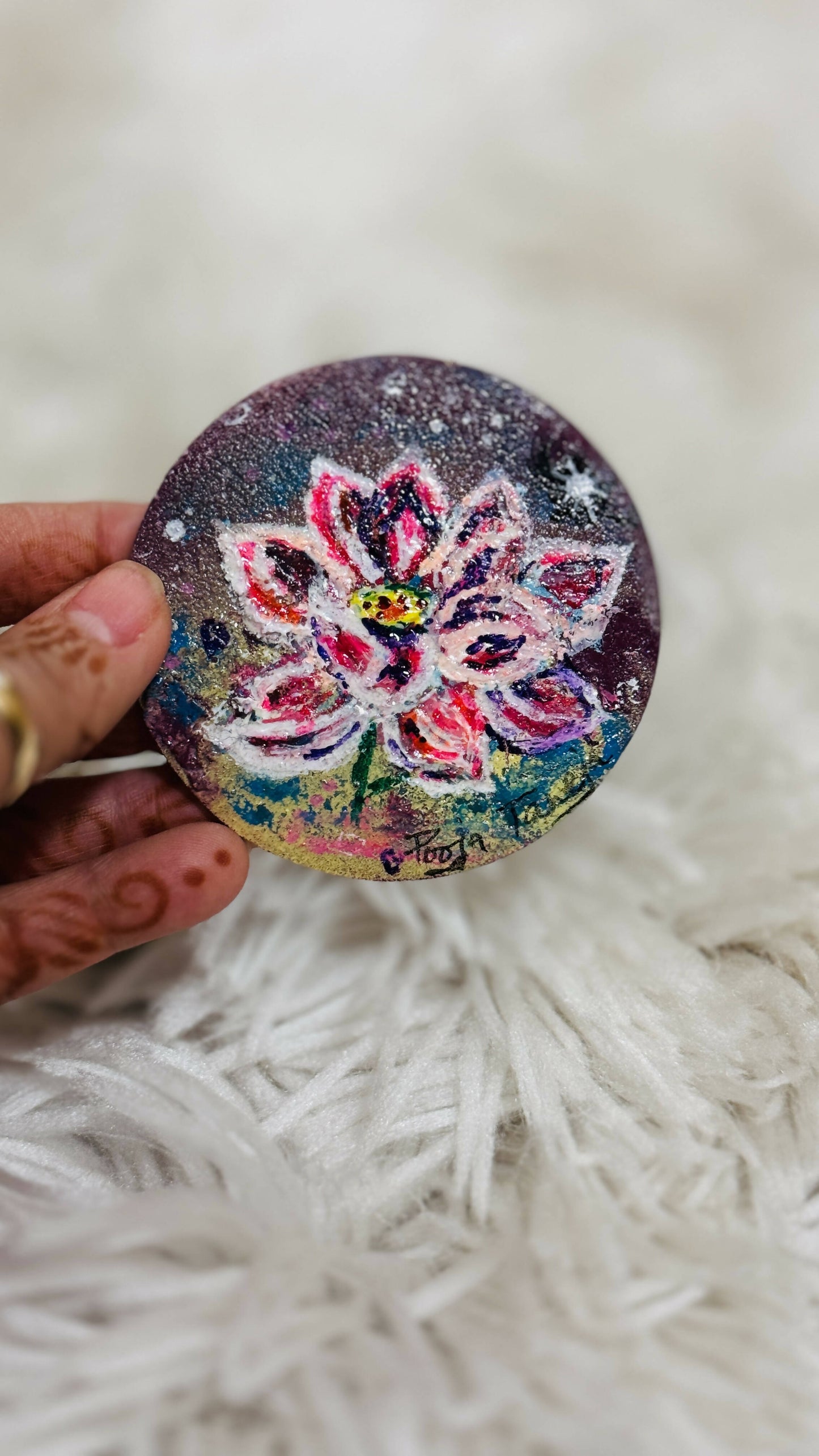 Magnet hand painted